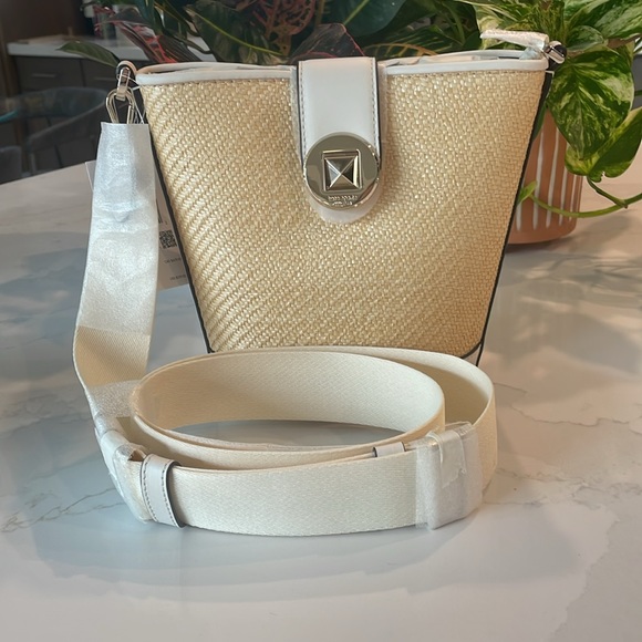 NWT Kate Spade Audrey Mini Bucket Bag W/Crossbody Strap, Color-Parchment… - Picture 5 of 11